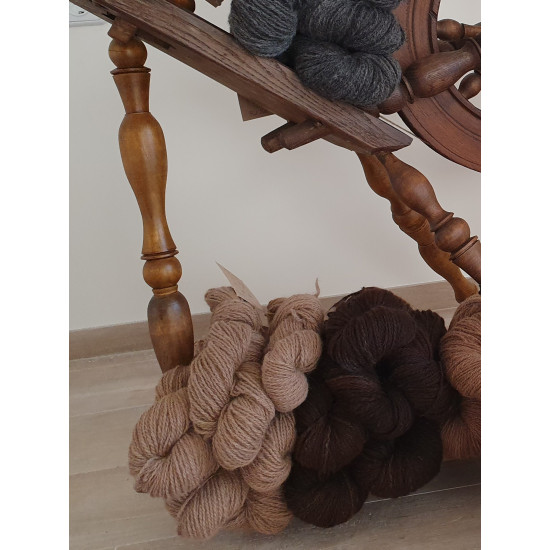 Alpakų vilnos siūlai šviesiai rudos (beige) spalvos